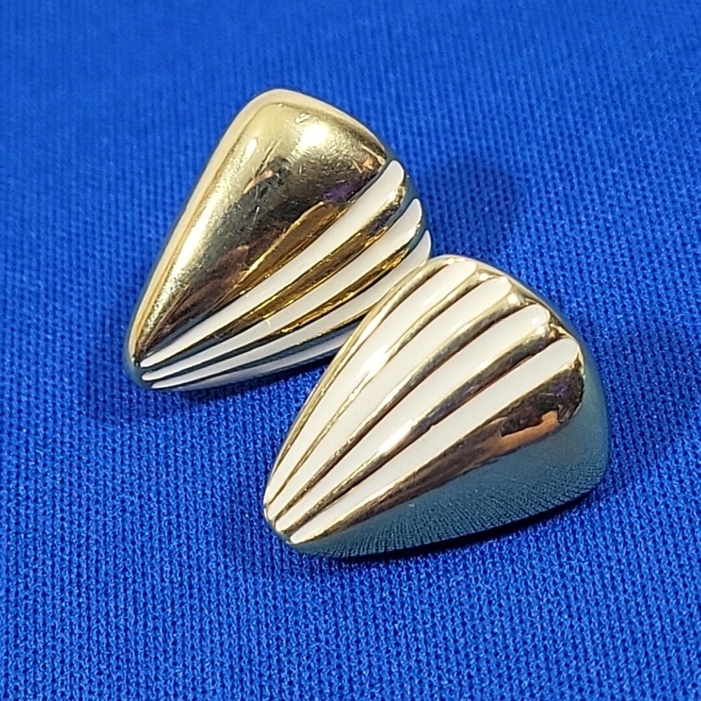 Vintage JS Stamped‎ Earrings Gold-Tone Fan Striped Clip-On Earrings